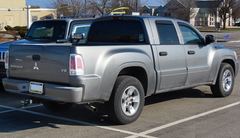 Mitsubishi RAIDER