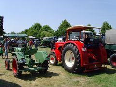 Hanomag R460