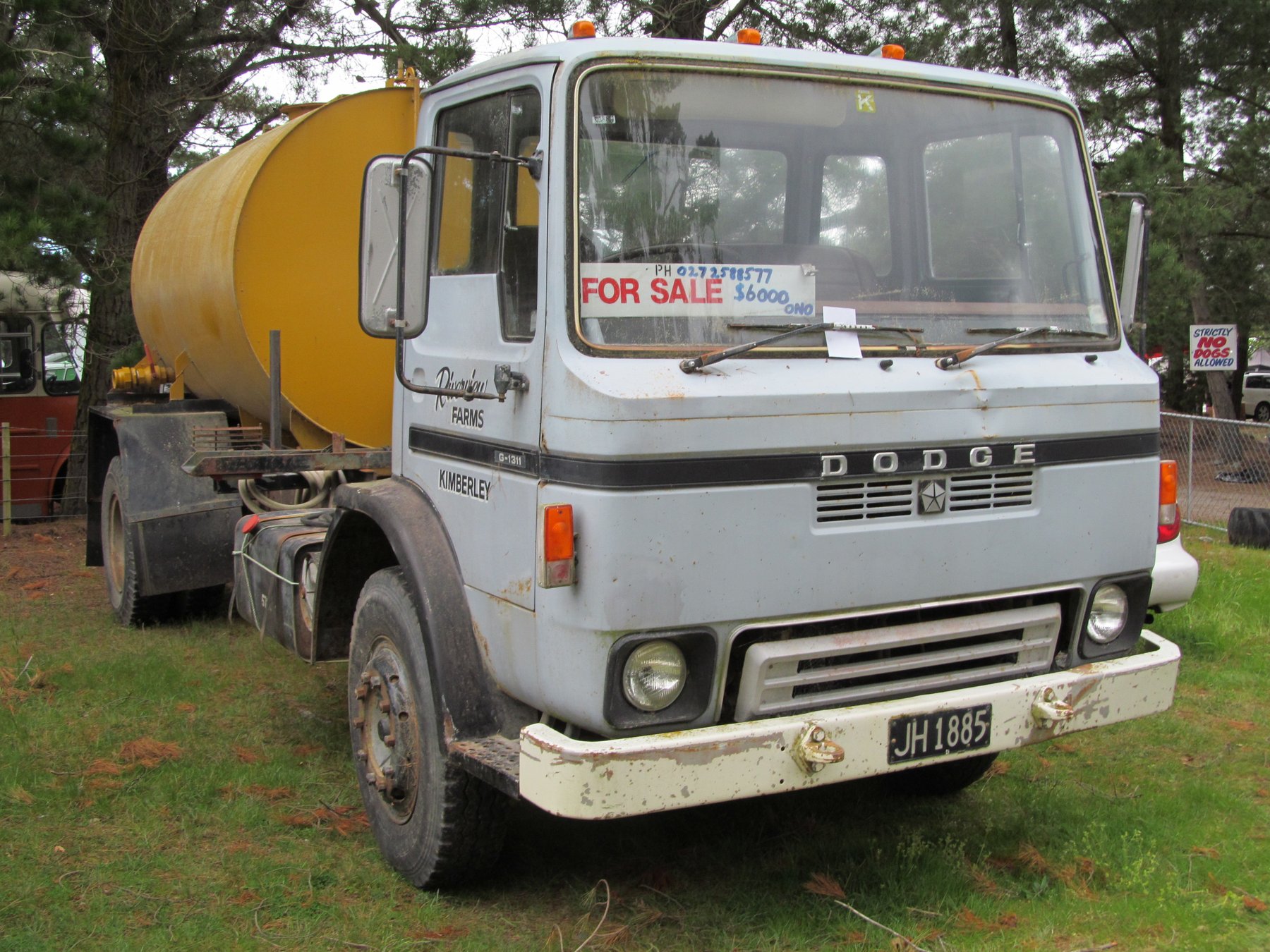Lastwagen Dodge G 11