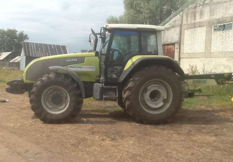 Traktor Valtra 180-4