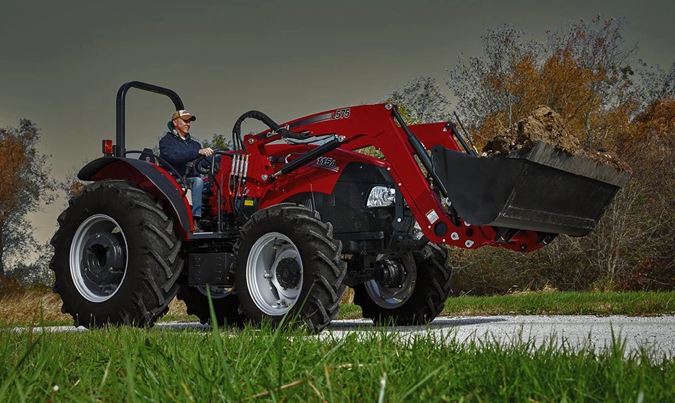 Traktor Case IH Farmall 115C 4WD