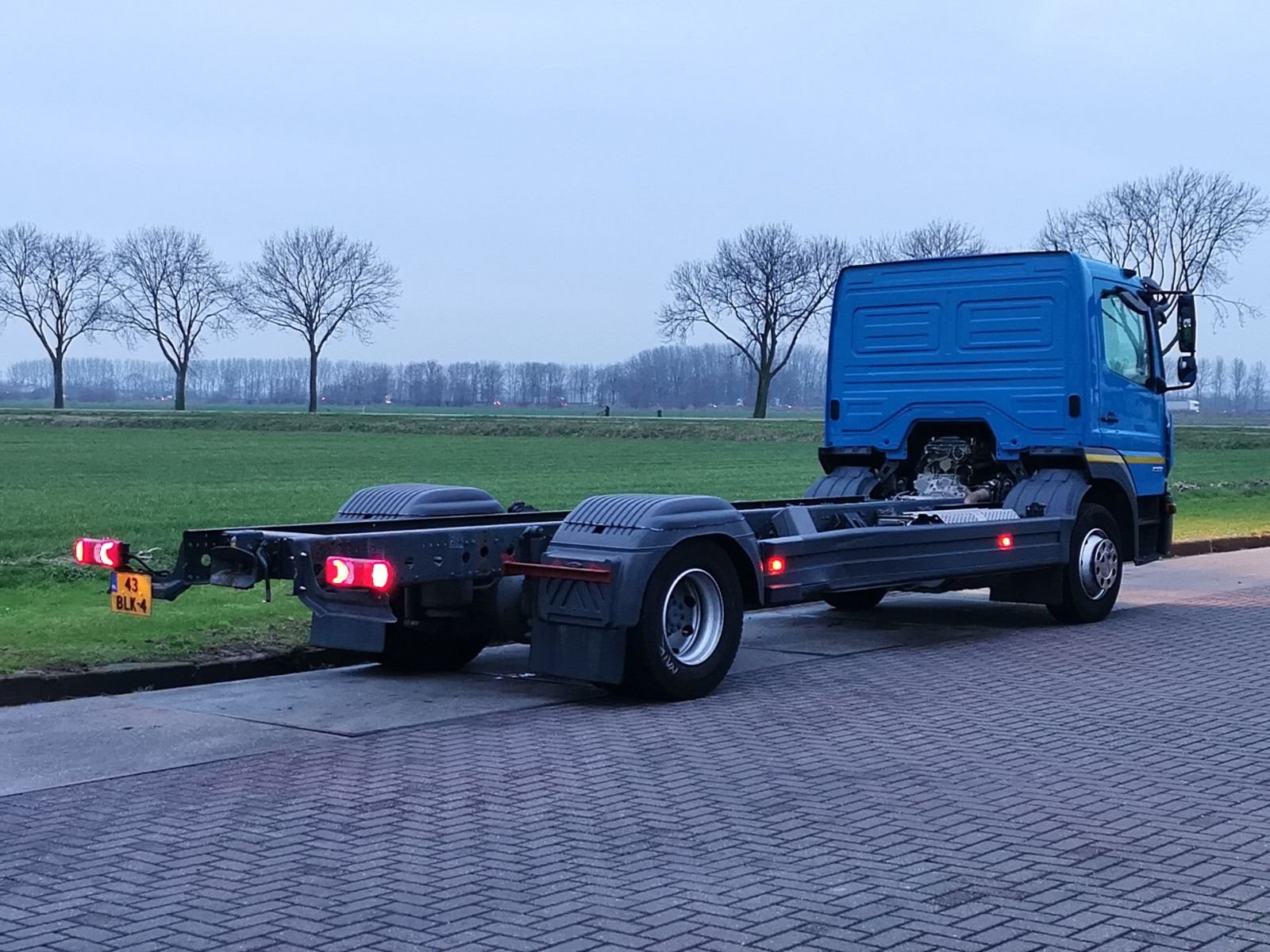 Truck Mercedes Benz Atego 1327L