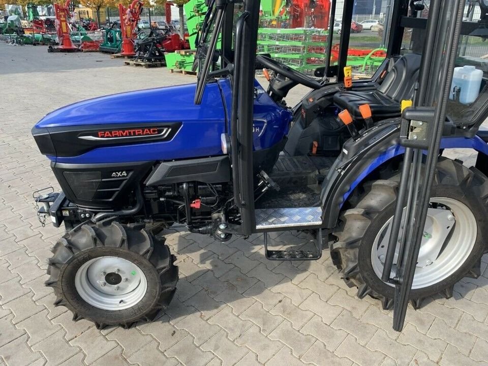 Tractor Farmtrac FARMTRAC 26 4WD