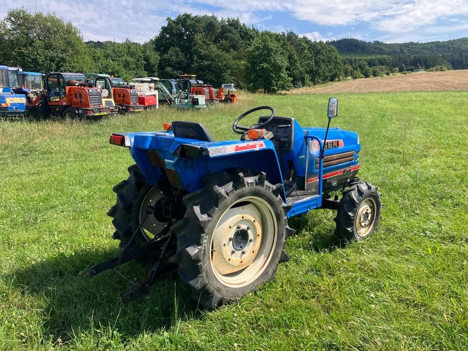 Tractor Iseki TA227 LandLeader