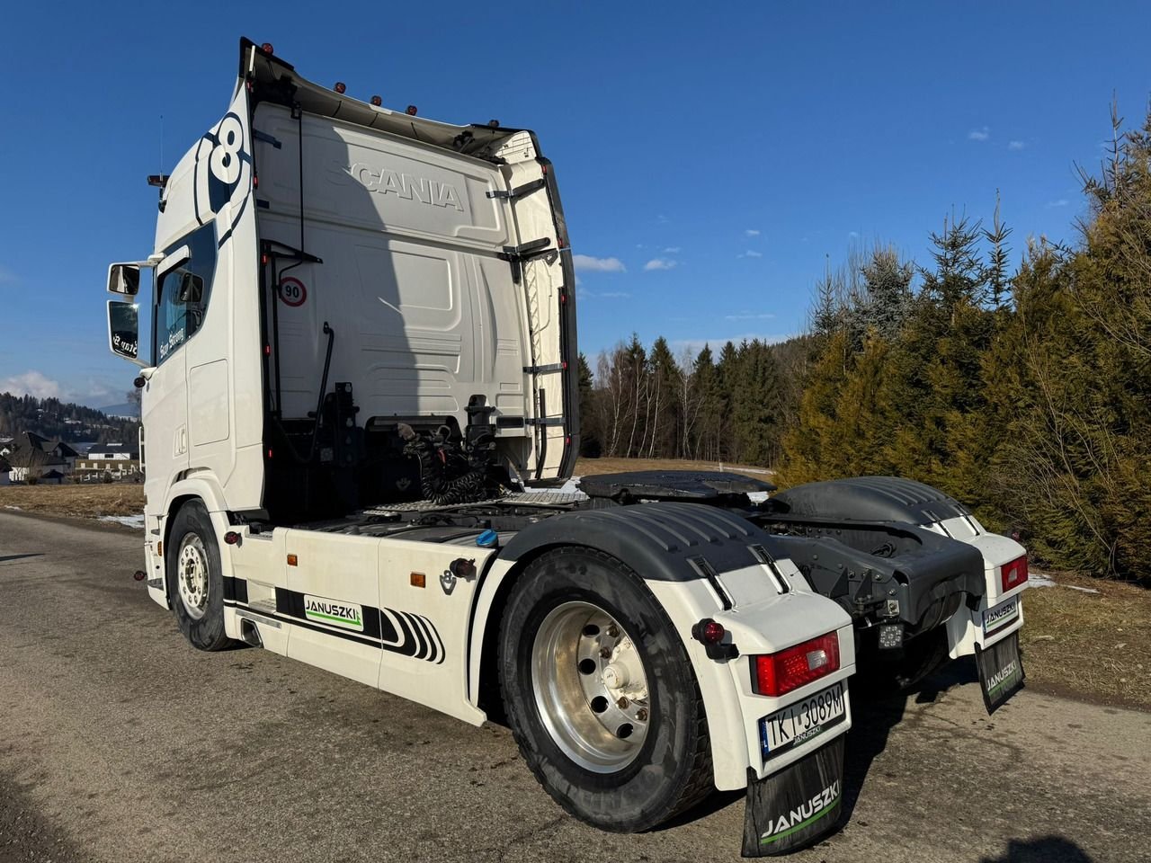 Truck Scania 93HL-38-6X2/520+132