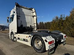 Scania 93HL-38-6X2/520+132