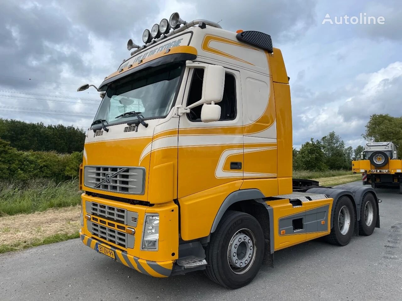 Truck Volvo FH 520 6X4/320+137