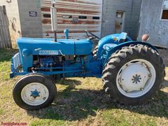Ford SUPER DEXTA 3000/1930