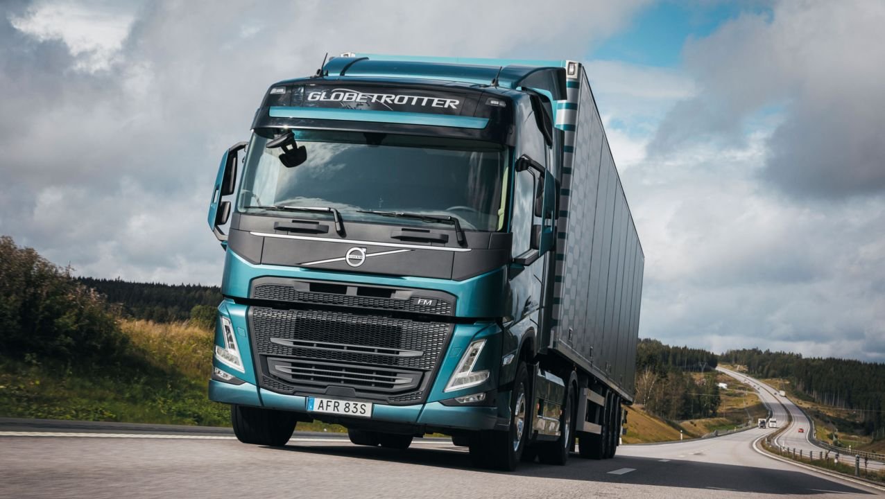 Truck Volvo FM-4*2/560