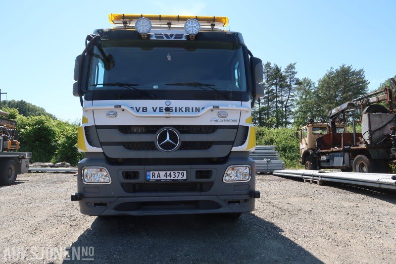 Truck Mercedes Benz Actros 2641k