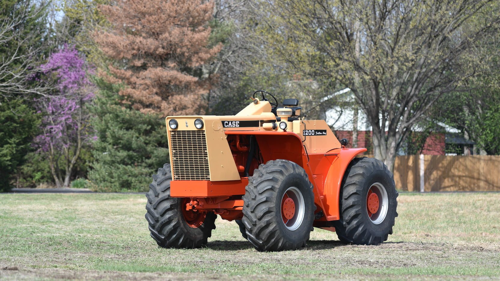 Traktor Case 1200 Traction King