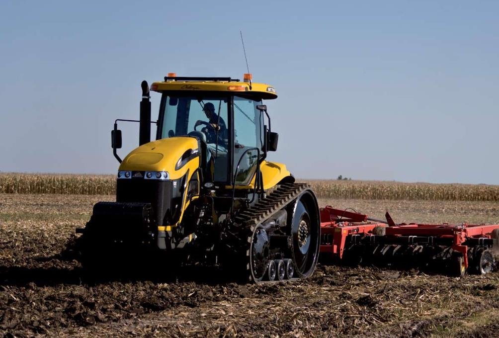 Challenger MT745B