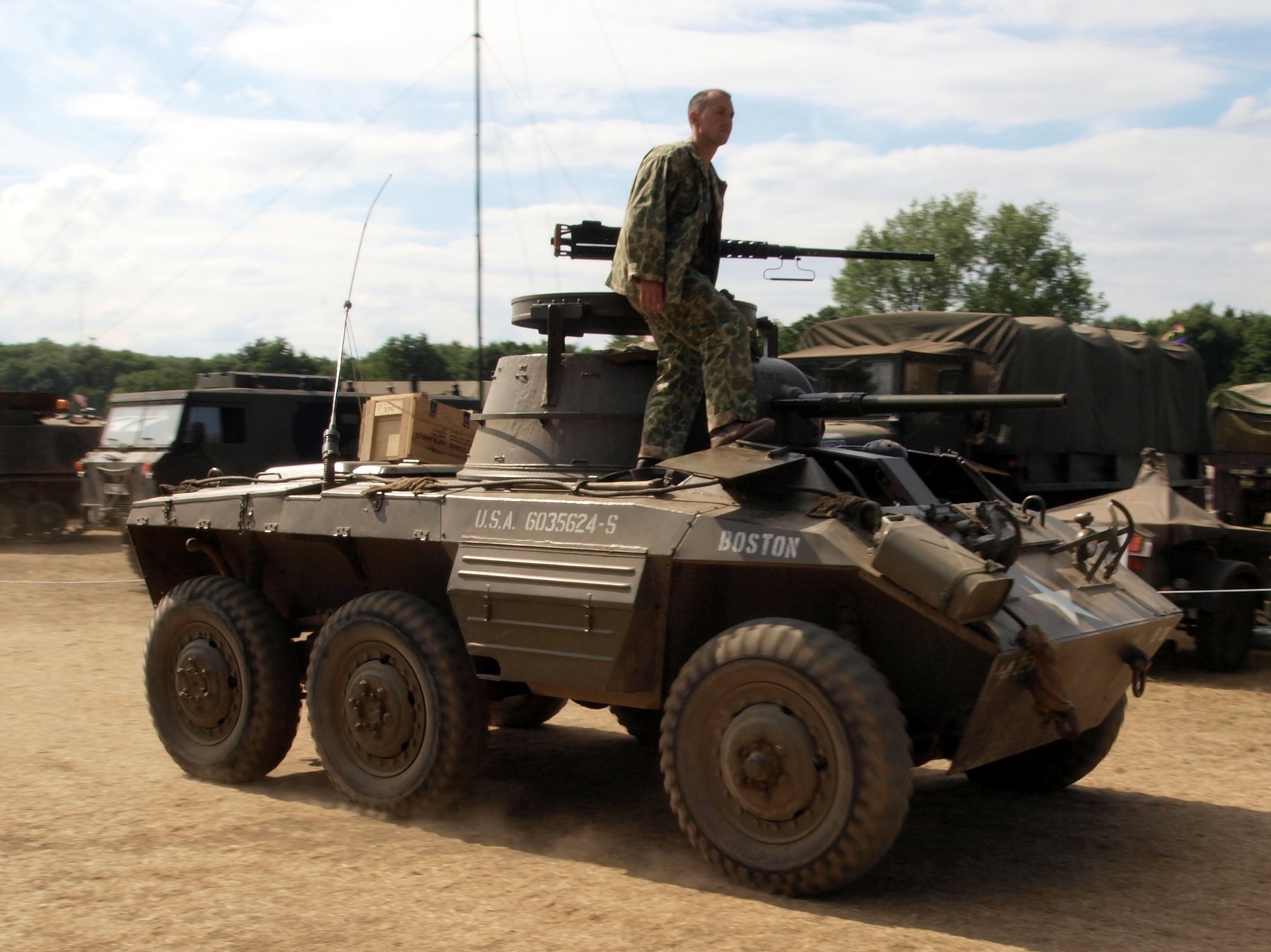 Truck Ford LIGT ARMORED CAR M8