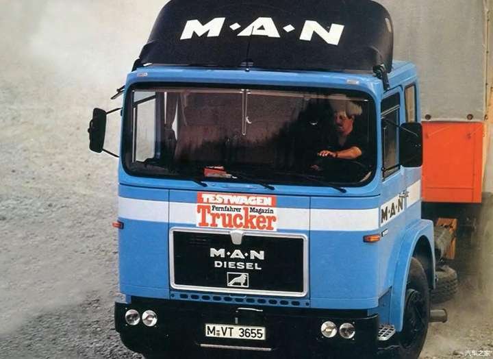 Samochód ciężarowy MAN M09