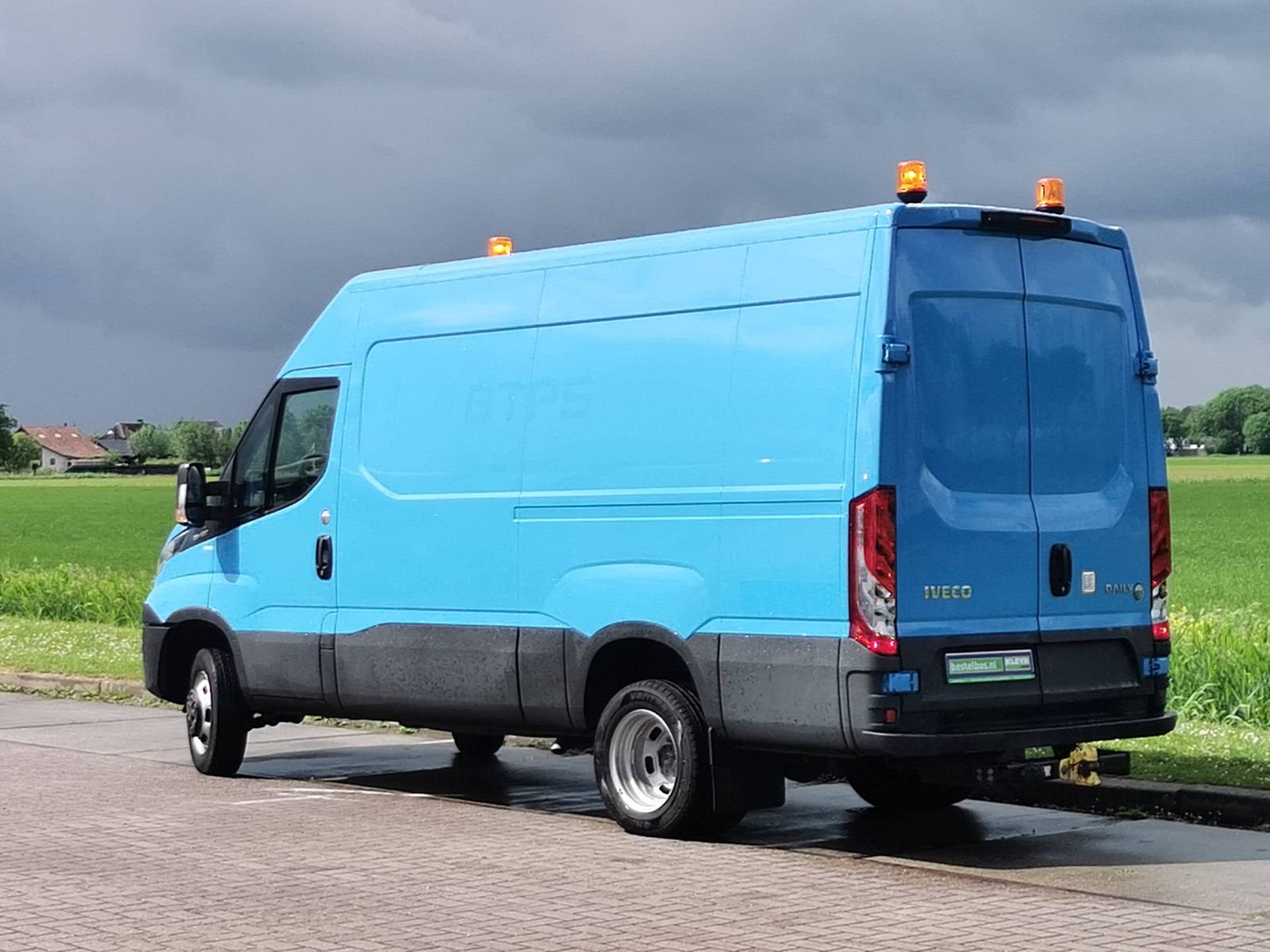 Transporter Iveco 35 C 12