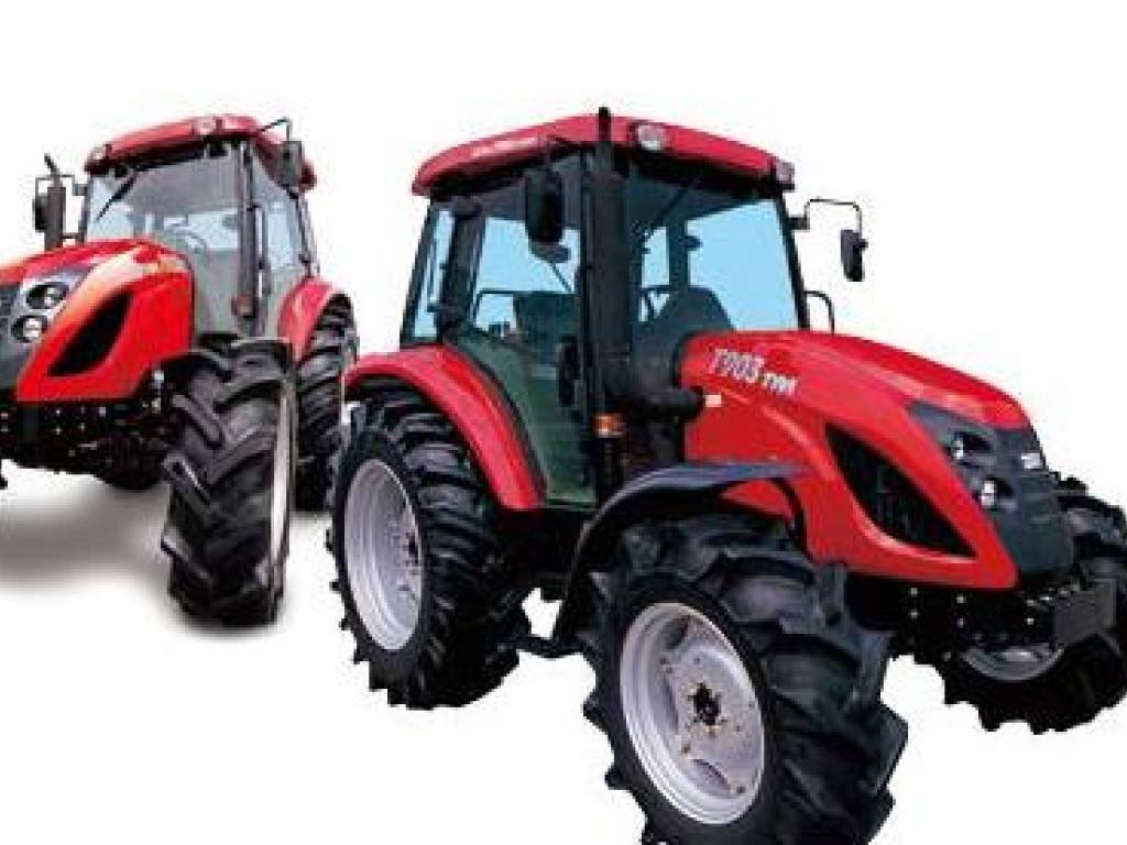 Traktor Harman T903