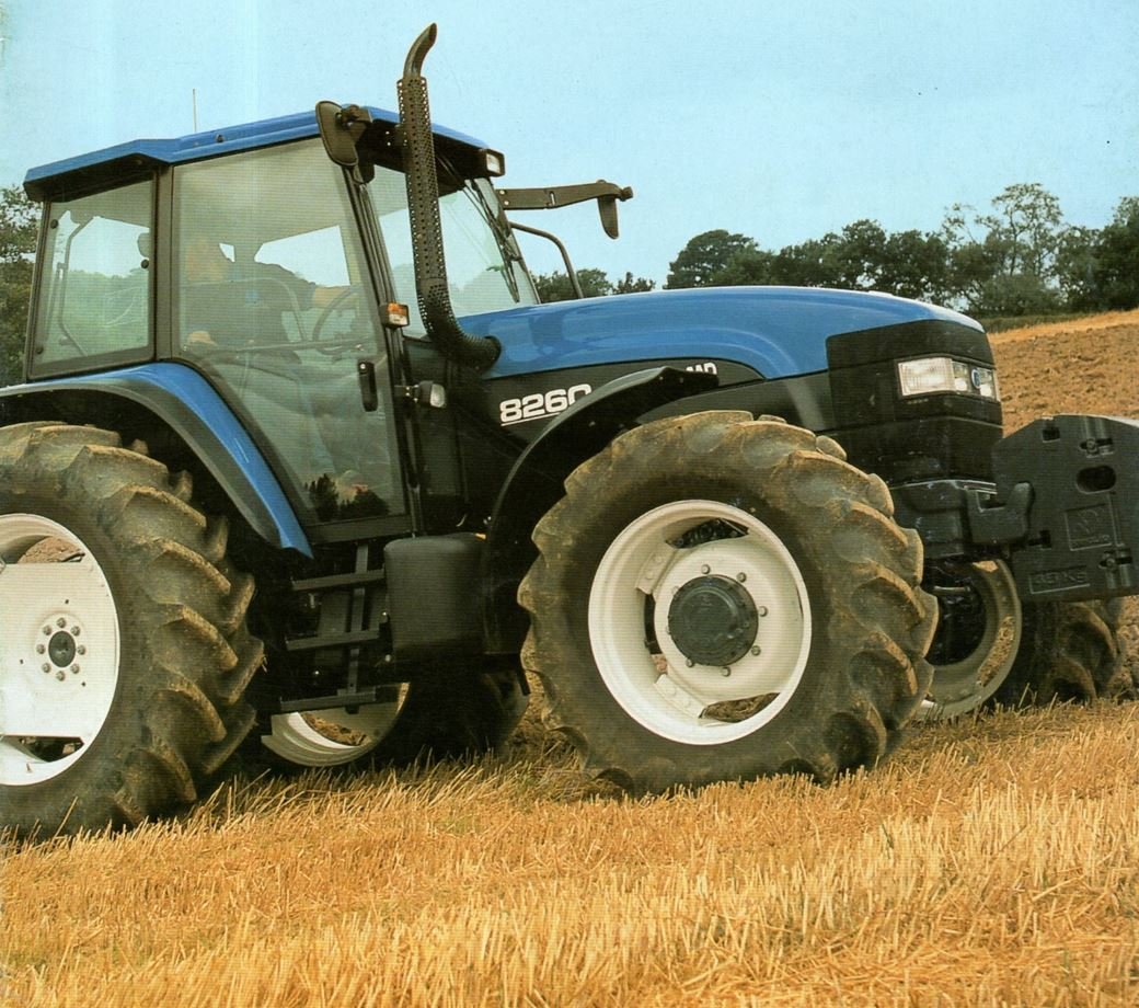 Tractor Ford 8560
