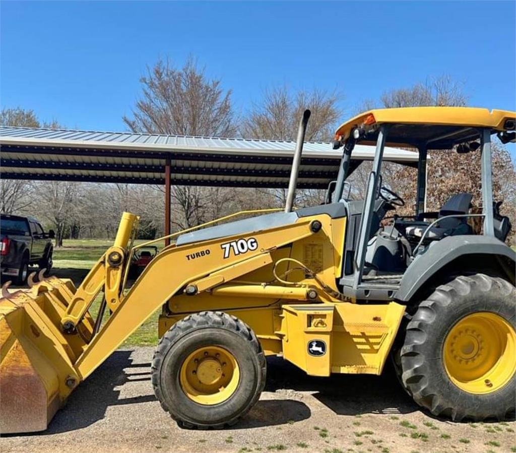 John Deere 710G
