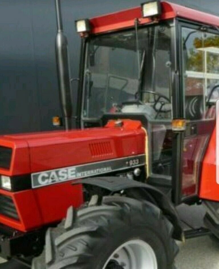 Traktor Case IH 933