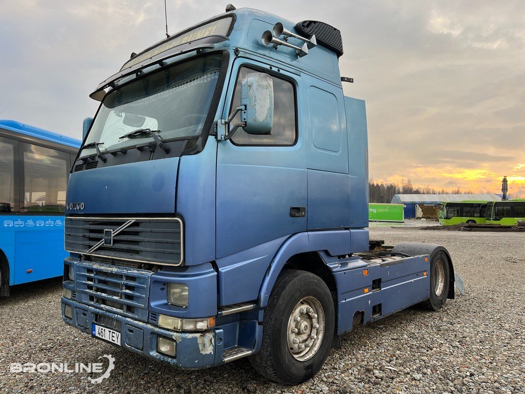Volvo 12 6X2 460/137