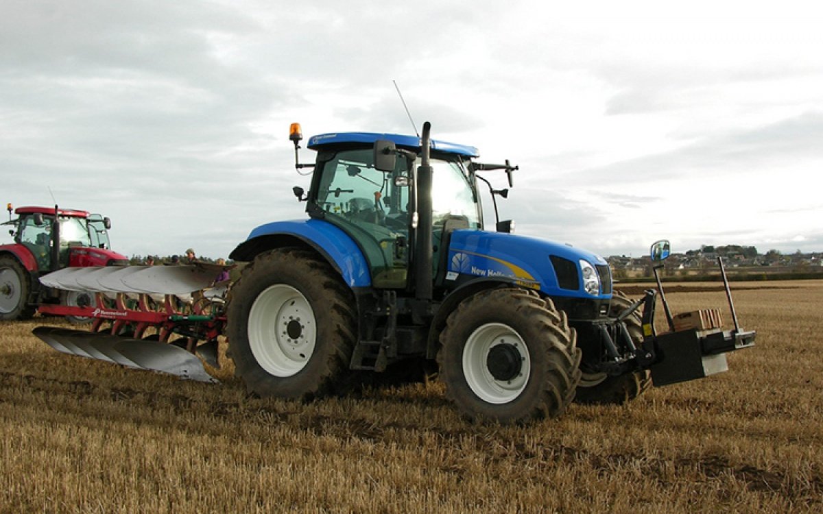 Tractor New Holland T 6080