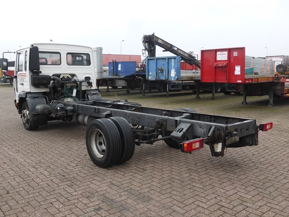 Lastwagen Volvo 612-FL6L42R-L/430