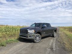 Ram 2500 Laramie Mega Cab 4x4