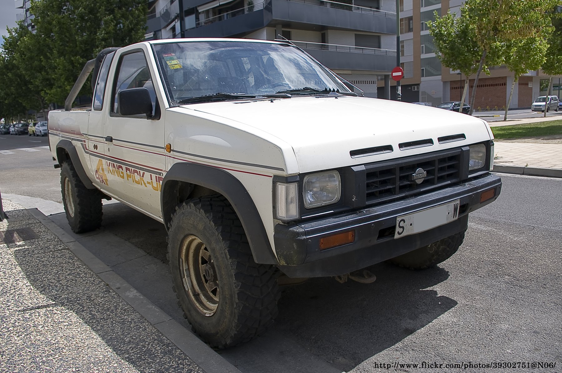 Van Nissan PICK UP KING CAB