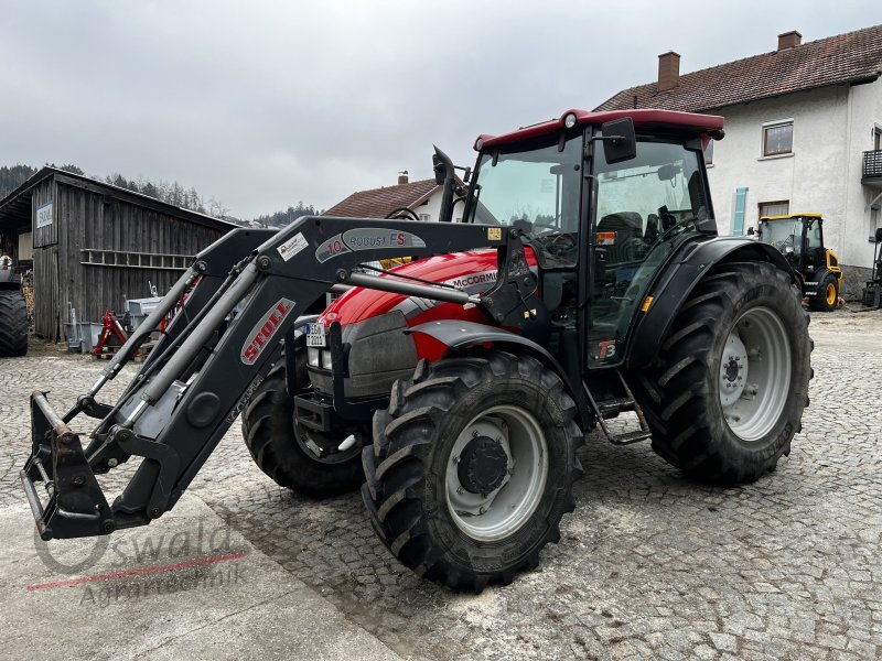 Traktor McCormick C 100 Max
