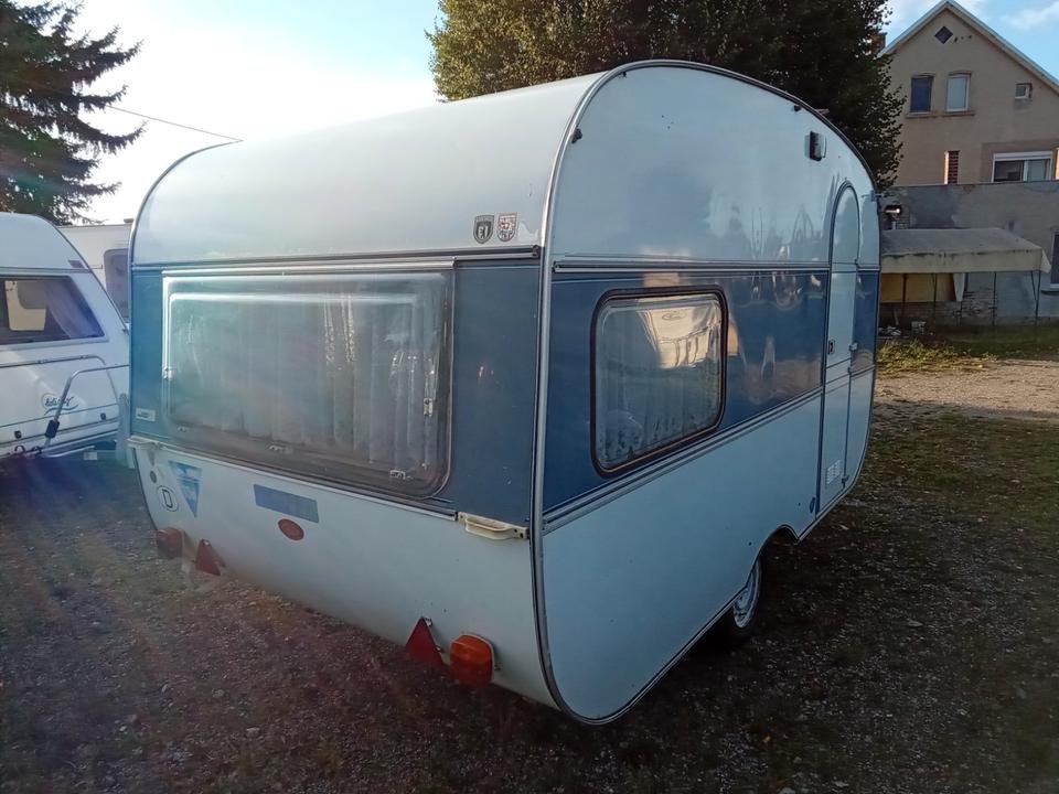 Anhänger Adria 380