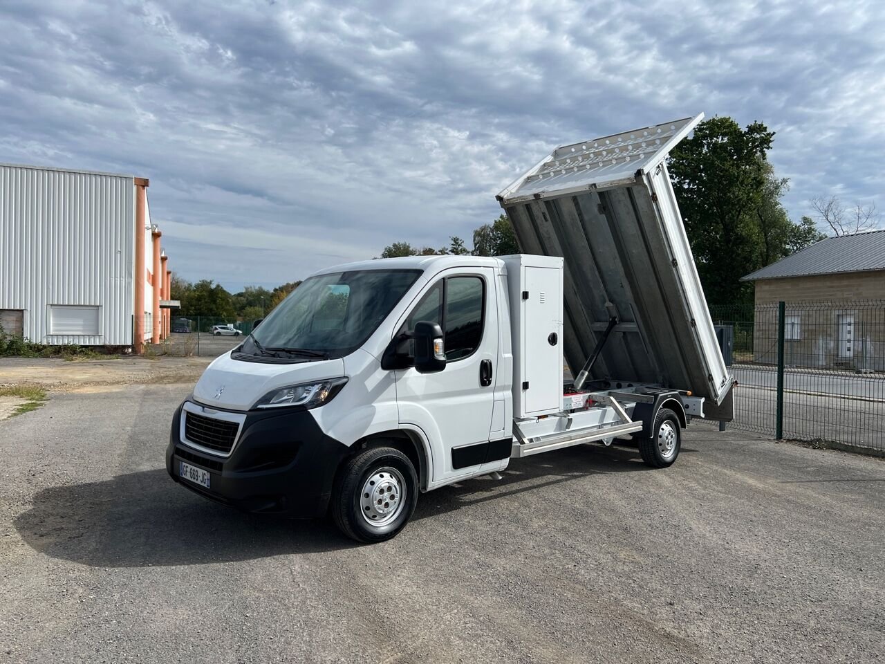 Van Peugeot BOXER 350LH 2.8HDI AUT.