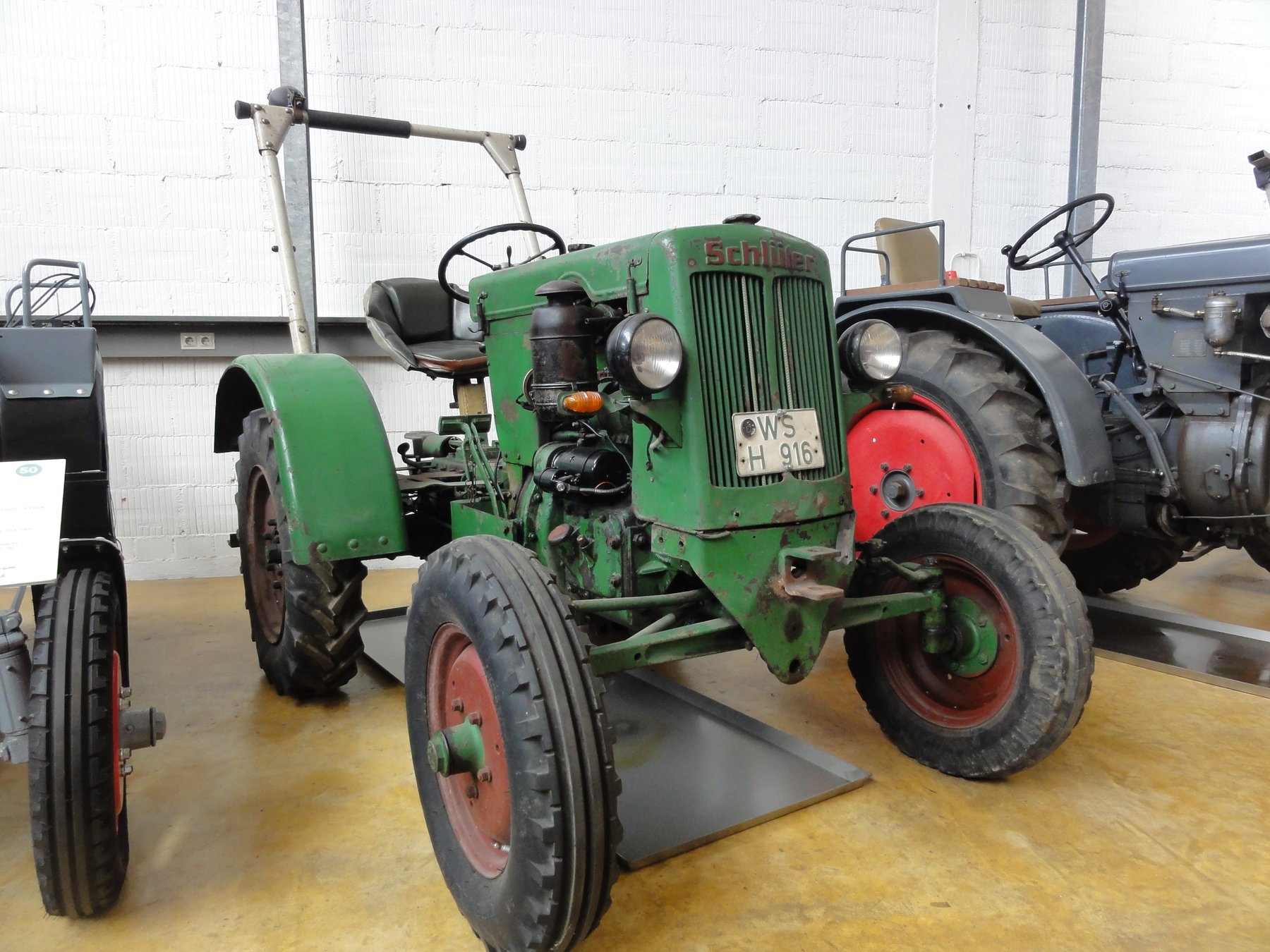 Traktor Schlüter DS 15