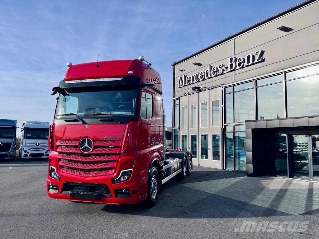 Truck Mercedes Benz 2553 L6X2