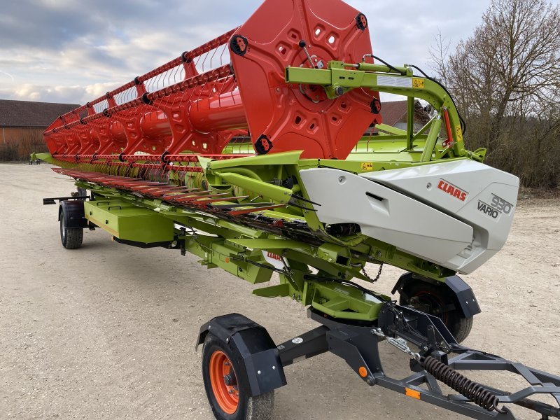 Maszyna żniwna CLAAS Vario 930