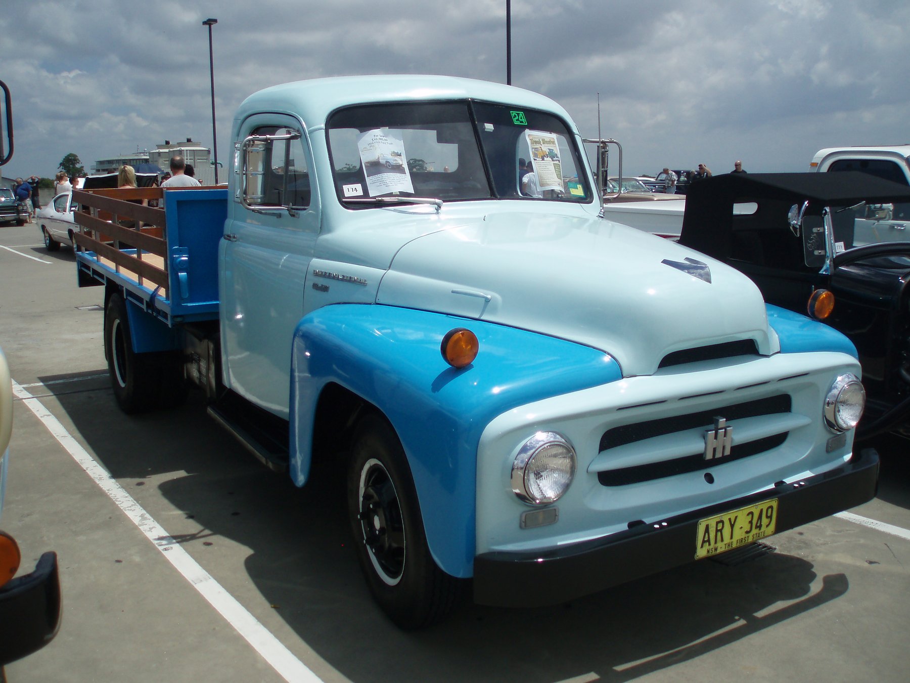 Lastwagen International 1924, 1954