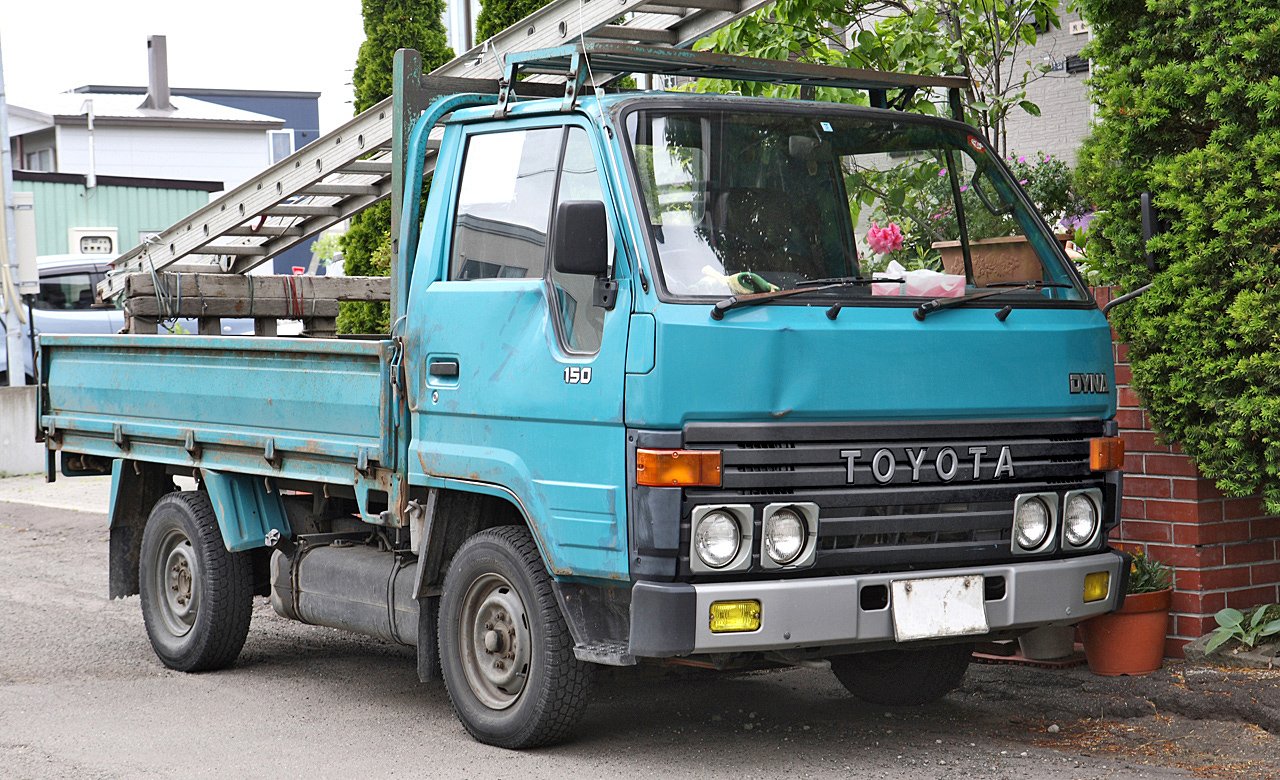 Van Toyota Dyna 150