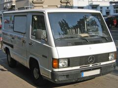 Mercedes Benz MB 100D