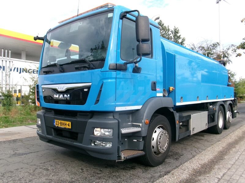 Lastwagen MAN 35.400 8X2-4BL