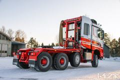 Sisu SR 300 CKH-6X2/4700+1300