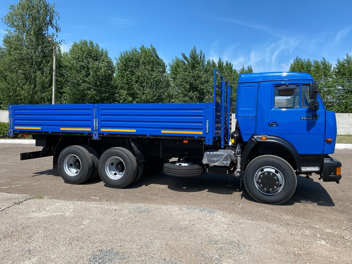 Samochód ciężarowy Kamaz КАМАЗ-53215