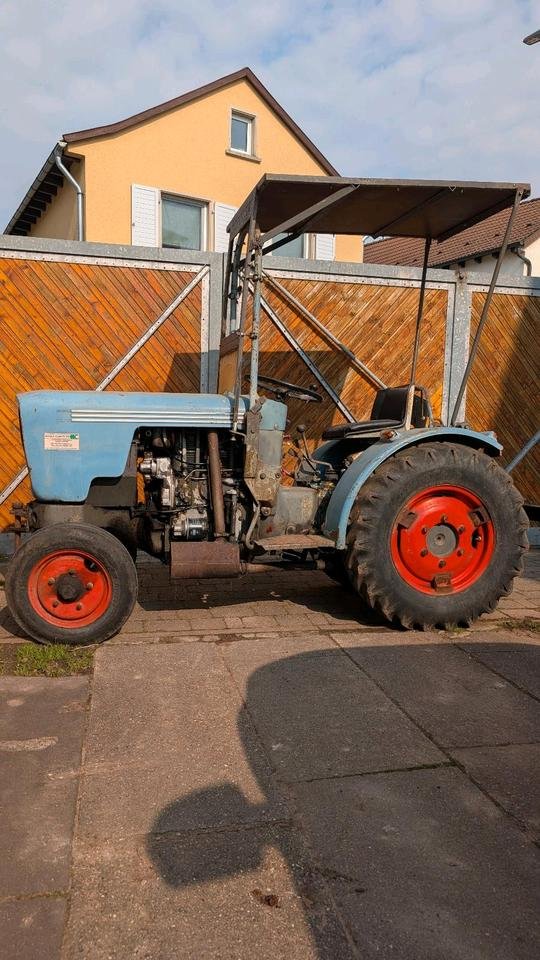 Traktor Eicher 3713