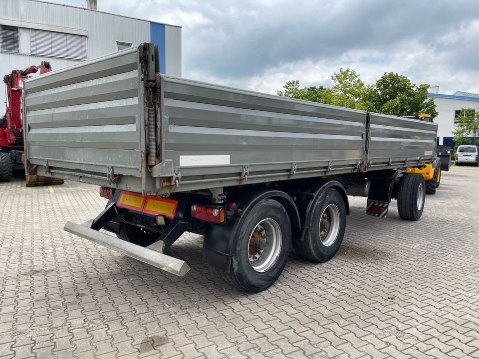 Trailer Schwarzmueller SPA3/EC