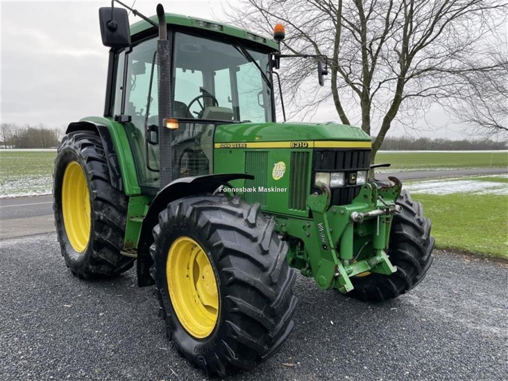 Traktor John Deere 6310