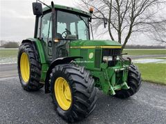 John Deere 6310