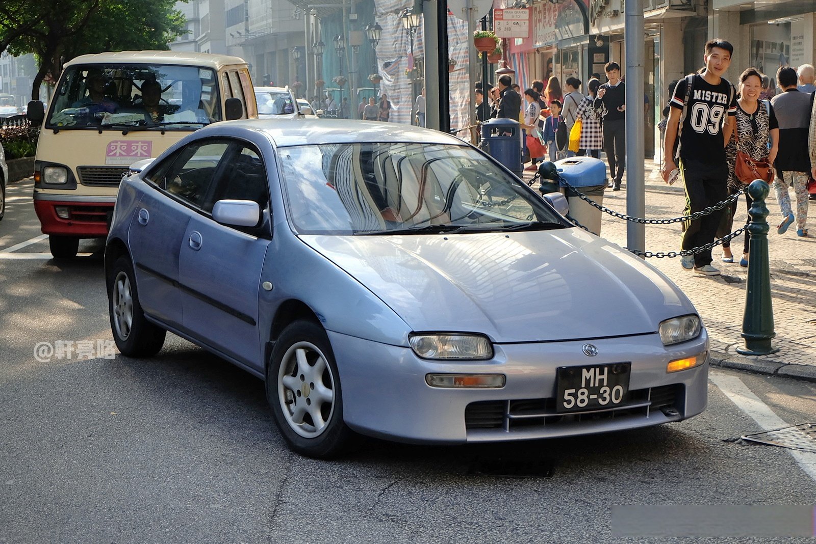 Transporter Mazda BA 2 N 9