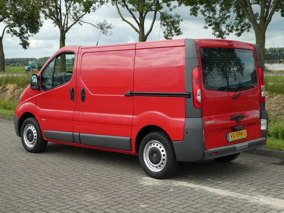 Van Opel VIVARO-2 2.0-16V-E4 2.7T L1H1 CREWCAB
