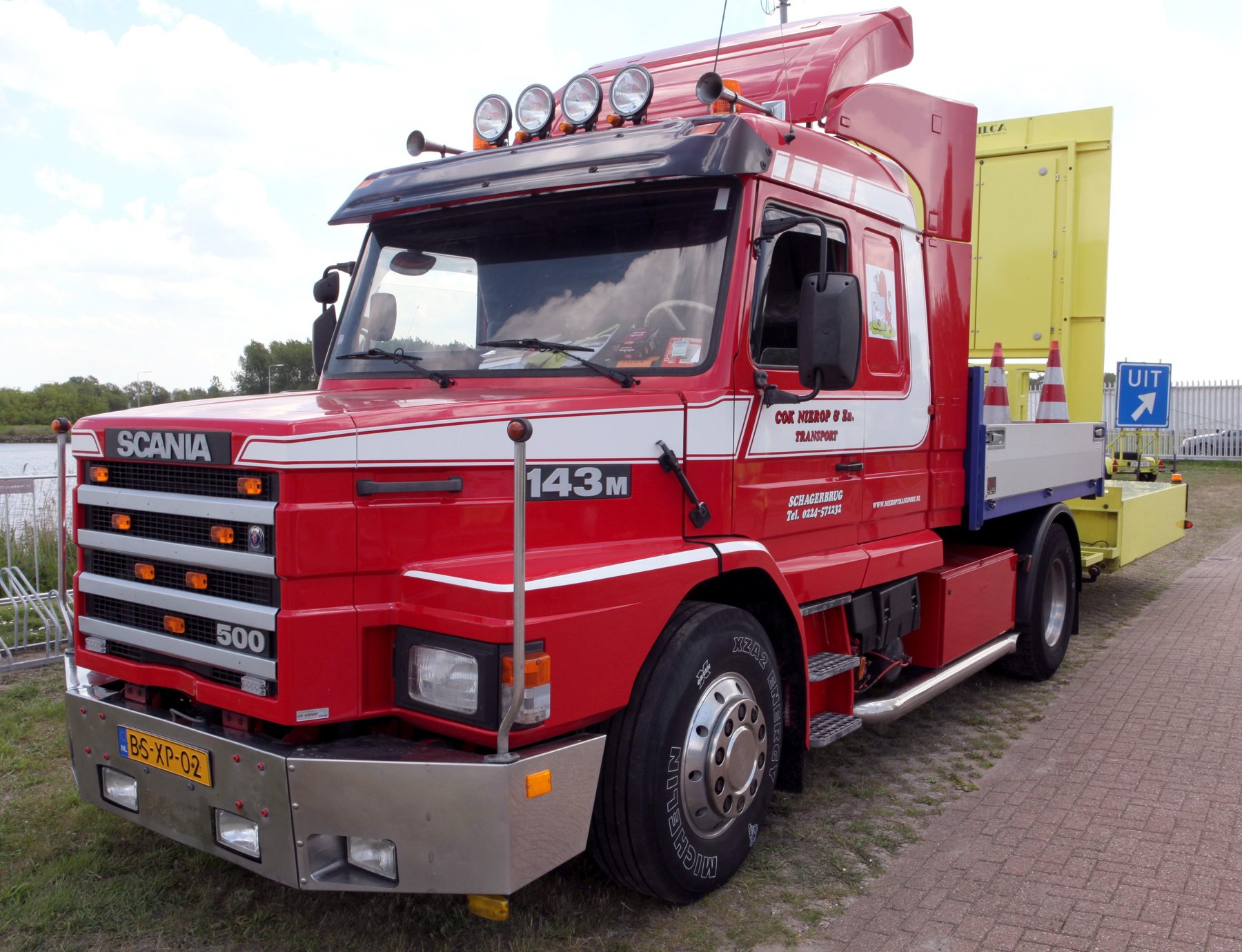 Truck Scania 143MA4X2