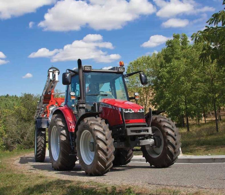 Tractor Massey Ferguson MF 6460 4WD