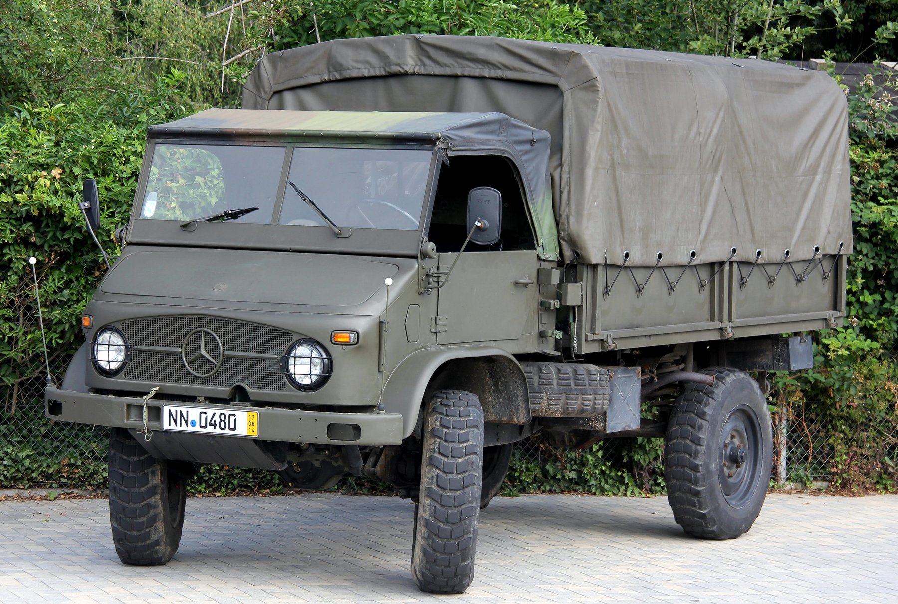 Truck Unimog S 404