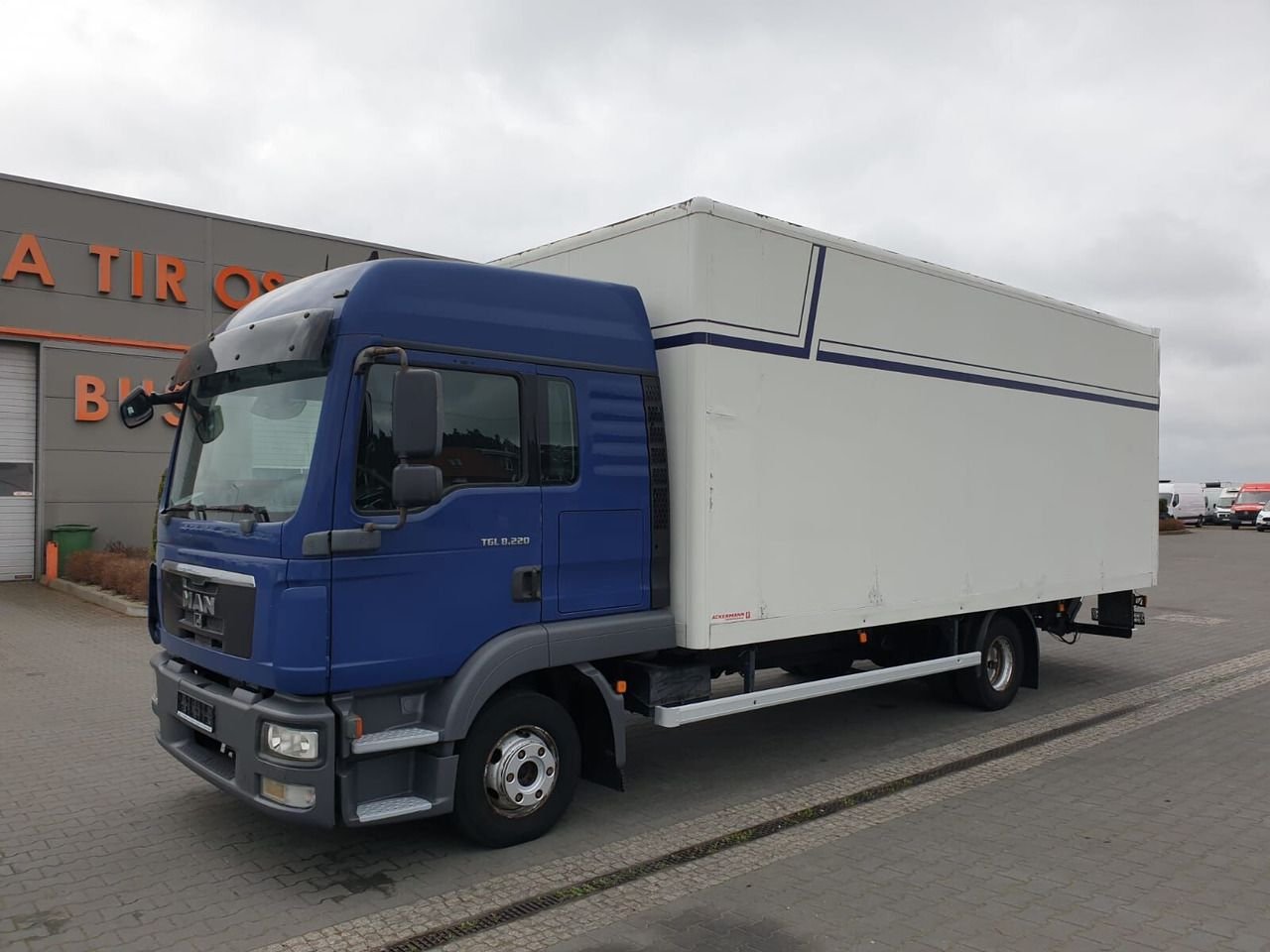 Truck MAN 8.145 FL/335